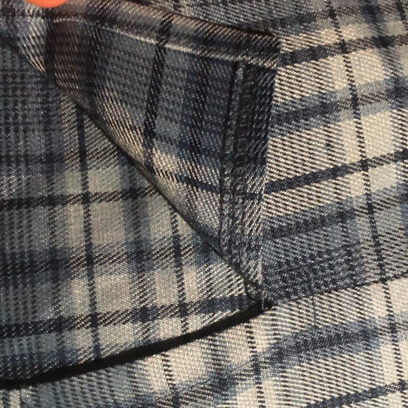 Plaid blue skirt - Picture 2 of 2